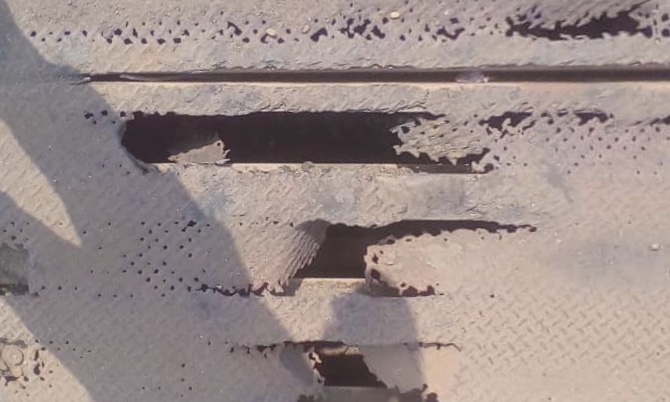 Danger looms as Atiteti – Anyanui metal bridge rusts away; residents call for help.