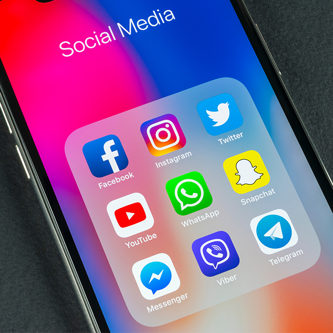 Facebook, WhatsApp and Instagram apps crash worldwide
